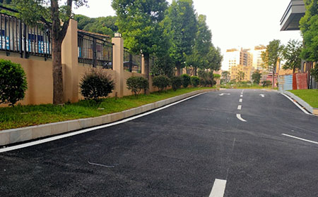 鳳崗5棟大型花園小區(qū)-壹號公館 雙層地下停車場